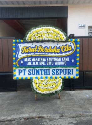 Papan Bunga Duka di Aramo