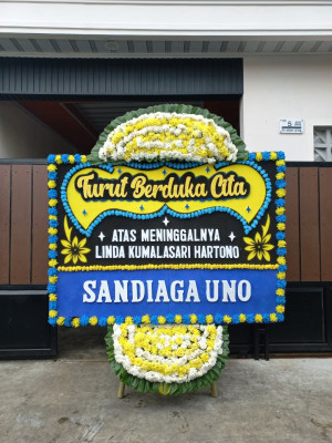 Papan Bunga Duka di Aramo